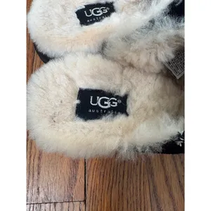 UGG Australia 5457‎ Black Suede Sheepskin Lined Clog Mule Shoes Women Size 7 thumbnail 6
