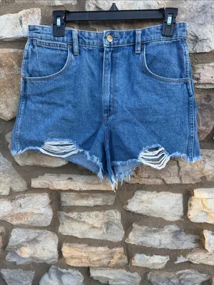 Wrangler denim shorts HI BELLS size 30 thumbnail 2