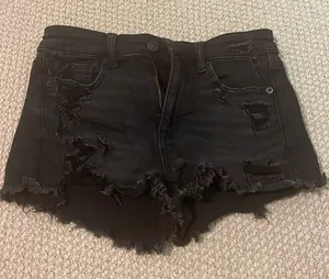 american eagle shorts thumbnail 1