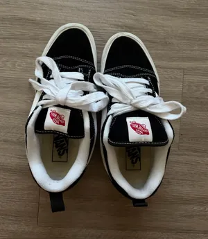 Platform Vans thumbnail 1