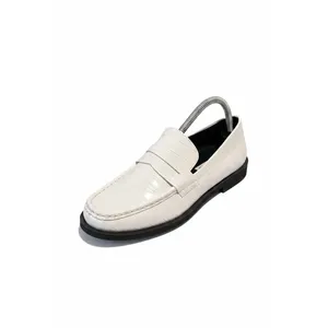 Steve Madden Goodman White Croc Embossed Penny Loafers Size 8.5 thumbnail 2