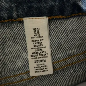 & Denim Short Cheeky Size 10 Curvy Fit Jean Shorts thumbnail 13