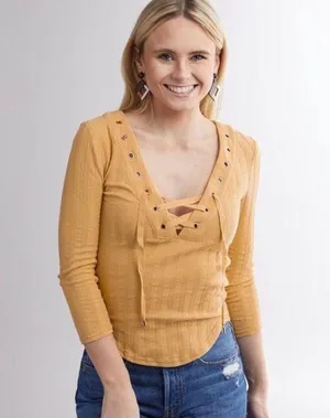 NWT Yellow Top thumbnail 1