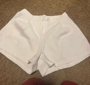 Amazon Shorts thumbnail 1