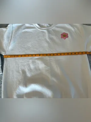 Women’s White Sweatshirt Patch Details of Winnie the Pooh Characters Size XL thumbnail 6