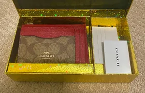 Coach Wallet thumbnail 1
