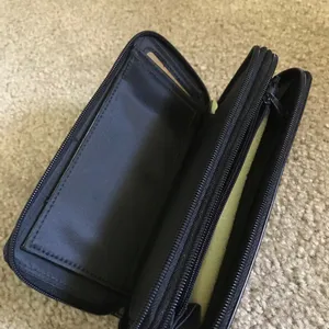 woman wallet never used Black thumbnail 2
