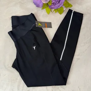 NWT Old Navy Active Go-Warm Leggings thumbnail 1