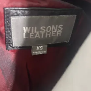 Wilsons Leather ,Genuine Leather Jacket XS – Classic Black, Excellent Condition thumbnail 2