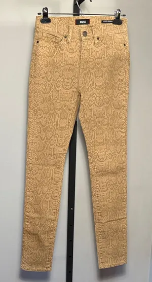 Urban Outfitters BDG 24x30 High Rise Cigarette Ankle Snake Print Tan Pants Jeans thumbnail 1