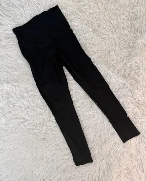 Danskin Women’s S Black High Waisted Soft Stretch Leggings 24” Inseam thumbnail 1