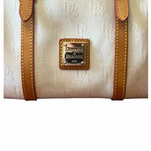 Vintage Dooney & Bourke White Monogram Canvas Barrel Satchel Bag Leather Trim thumbnail 2