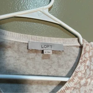Loft Women's Size Medium Cardigan Sweater Beige White Floral Lightweight Cotton thumbnail 8