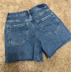Hollister Ultra High-Rise 90s Shorts thumbnail 3