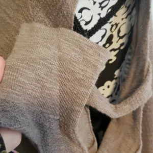 Express tan cutoutlightweight sweater thumbnail 7