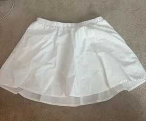 Garage White Skort thumbnail 1