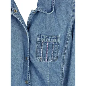VTG Y2K Denim & Co M Blue Denim Jean Jacket Embroidered Pockets Snap Up Front thumbnail 2