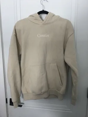 Comfrt Hoodie  thumbnail 1