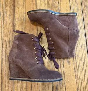 Kate Spade New York Saundra Honey Brown Suede Lace Up Wedge Boot Size 7.5 $298 thumbnail 1