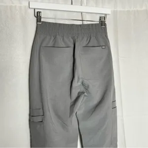 NWT Figs Gray Charlotte 21 Pocket Slim Petite Scrub‎ Pants Size XXS thumbnail 4