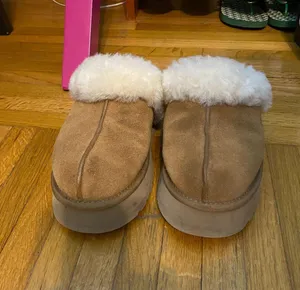 UGG Slippers Disquette Platform thumbnail 2