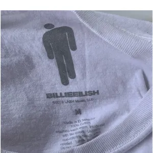 Billie Eilish T-Shirt Size M White Graffiti Logo 2019‎ Tour Merch Graphic Tee thumbnail 2