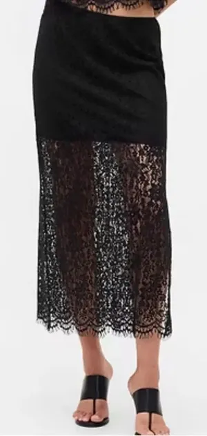 Gap Black Lace Midi Midi Skirt(Size XXS) thumbnail 1
