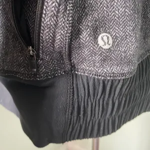 Lululemon Think Fast Pullover Herringbone size 10 thumbnail 13