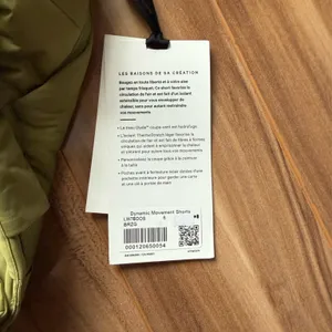 NWT Lululemon Dynamic Movement Short 5" - size 6 thumbnail 4