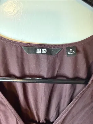 Uniqlo Sleeveless V-Neck Maxi Dress in Plum Brown thumbnail 5