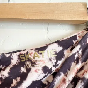 Skatie | NWT Cheeky Melly Swimsuit Bikini Bottoms in Dawn Abstract Tie Dye Print thumbnail 5