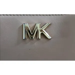 Michael Kors Bag Womens Size Medium Beige Tote Travel‎ Double Handles Logo thumbnail 3