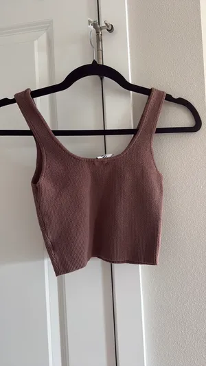 Princess Polly crop top thumbnail 3