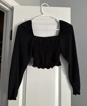 SheIn Cropped Long Sleeve Top thumbnail 2