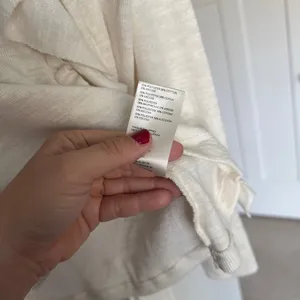 Pilcro Cozy Popover‎ top Anthropologie ivory ruffle v neck blouse thumbnail 5