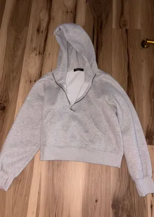 Half-Zip Amazon Sweatshirt Grey thumbnail 1