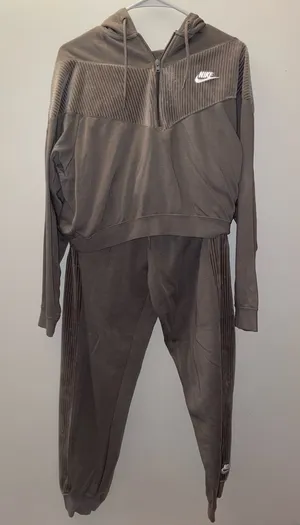 Nike sweat set thumbnail 1