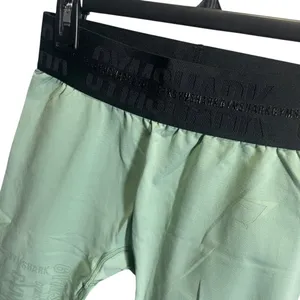 Gymshark Medium Green Leggings Black Waistband Stretchy‎ Logo Design thumbnail 2
