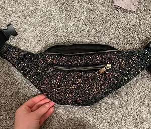 Sparkly Fanny Pack Black thumbnail 1