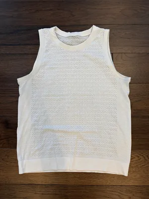 lululemon Women's Breeze By Muscle Squad Tank Top in White Size 6 - P37 thumbnail 2