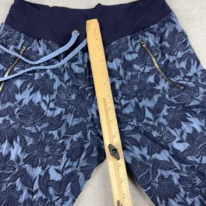 Athleta Trekkie North Jogger Pants Womens Size 6 Blue Floral Hiking Travel Nylon thumbnail 6