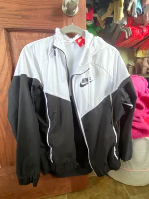 Nike Wind Breaker thumbnail 1