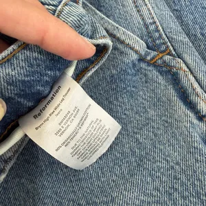 Reformation Women’s Brynn High Rise Wide Leg Trouser Jeans Size 24-Runs Big thumbnail 4