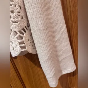 ZARA Beige Ecru Crocheted‎ Long Sleeve Sweater Sweatshirt Top Shirt Size Small thumbnail 13