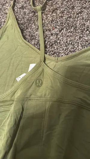 Lululemon Tank thumbnail 4