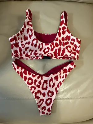 Red Leopard Print Women’s Bikini Top and Bottom - Unbranded thumbnail 3