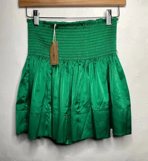 NEW Natural Life Silky Satin Green Womens Shorts Size SMALL thumbnail 1