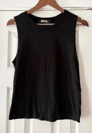 Reformation Black Muscle Tank Top 100% Tencel XS Sleeveless‎ Crew Made in USA thumbnail 1