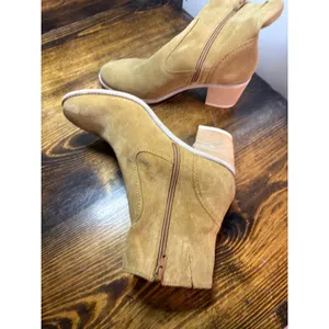 Crevo Tan‎ Heeled Ankle Boots Size 8 Tan thumbnail 4