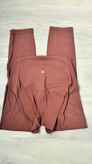 Keyhole Lululemon Leggings thumbnail 2